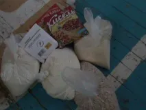 Уральський козак особисто доставив машину з гуманітарною допомогою мешканцям Новоукаїни, які перебувають у машину