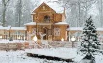 В українського Діда Мороза - ціла шафа вбрання, а фінська Йоулупуккі нікому не показує свою шафа