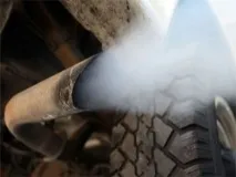 Вихлопні гази автомобіля, окис вуглецю та азоту вуглецю