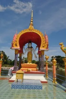 Храм Плай Лем (Wat Plai Leam) на Самуї плай