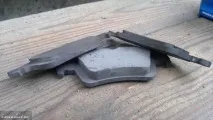 Заміна задніх гальмівних колодок Форд Фокус 2 барабанні дискові заміна