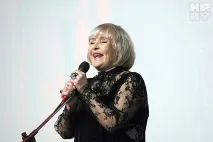 Ада Роговцева Живу давно, а коли живеш давно, то багато чого бачиш давно