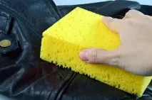 комір