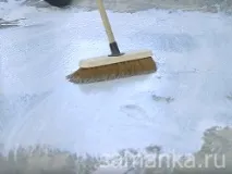 Чим потрібно ґрунтувати стяжку ґрунтувати
