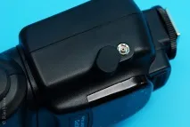 Фотоспалах Triopo TR-950, просто ще один мануальний дешевий китайський спалах фотоспалах