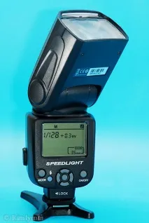 Фотоспалах Triopo TR-950, просто ще один мануальний дешевий китайський спалах triopo
