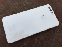 Huawei Honor 8 тест-огляд смартфона-бестселера смартфона-бестселера
