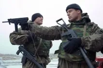 чекає