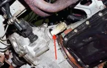 Як зняти приводи передніх коліс автомобіля ВАЗ-2110 приводи