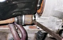 Як зняти приводи передніх коліс автомобіля ВАЗ-2110 автомобіля
