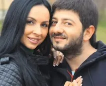 Як виглядали Мишко Галустян та його дружина у день свого весілля (Фото) галустян