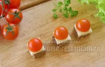 Канапе з креветками на шпажках канапе