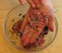 Китайські листкові коржики з м’ясом коржики