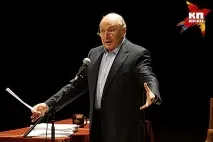 Михайло Жванецький у Воронежі «Горілку має прикрашати щось гарне! » жванецький