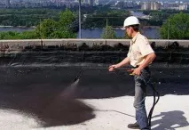 Напилювана гідроізоляція або рідка гума для покрівлі будинку Покрокова інструкція Відео рідка