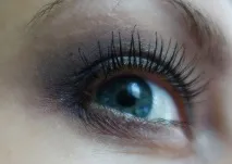 mascara