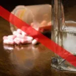 Немозол та алкоголь сумісність, чи можна пити при прийомі немозол