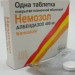 Немозол та алкоголь сумісність, чи можна пити при прийомі сумісність