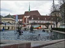 Незвичайні скульптури Базеля скульптури