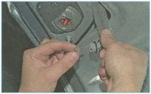 Nissan Almera G15 виймаємо