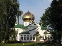 Паломництво їдемо через озерата ліс у Лебединський монастир їдемо