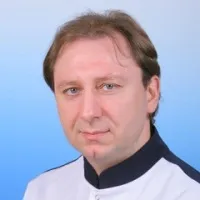 Пластичний хірург Артур Рибакін Артур