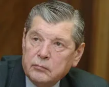 Принц двору ЮрійЧурбанов - Військовий огляд юрійчурбанов