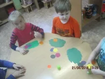 Порожня стіна» (оформлення групи) порожня