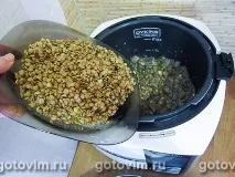 Тушена сочевиця з м’ясом у мультиварці тушена