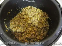 Тушена сочевиця з м’ясом у мультиварці тушена