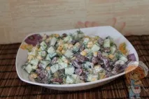 Салат без м’яса з кукурудзою та квасолею квасолею