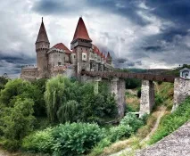 Корвінів