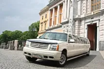 Оренда лімузина Хаммер на весілля в СПб, замовити прокат білого Hummer h2 в Санкт Петербурзі замовити
