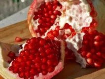 Чим корисний гранат граната