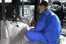 Детальний фотозвіт шумоізоляції Toyota Highlander фотозвіт