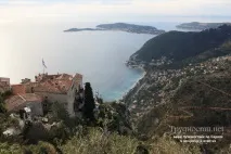 Село Ез на Блакитному березі Франції березі