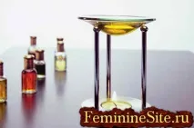 Ефірна олія кориці, що використовується в ароматерапії ефірна