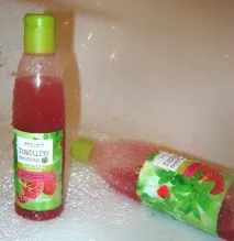 Ех, малино моя! Відлущуючий гель для душу Nature Secrets Exfoliating Shower Gel with Energising відлущуючий