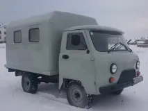 Вантажний автомобіль по господарству або розповідь про те, чому пікапи зовсім не фургони - Віталій Чуяков і автомобіль