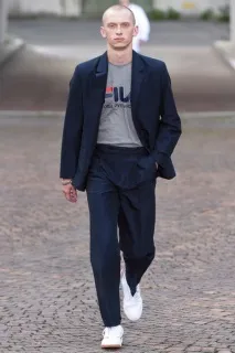 Gosha phenomenon» як Гоша Рубчинський здійснив революцію в моді phenomenon