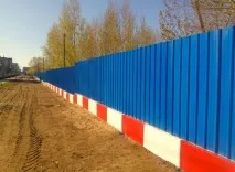 Паркан із пластикового пвх профнастилу можна