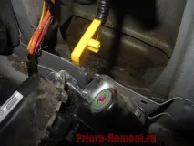 Заміна ременів безпеки з переднатягувачем, Пріора ремонт ременів