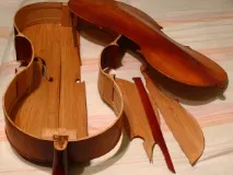 Історія однієї хвороби (як я ремонтував віолончель) - Yuris Creativity історія