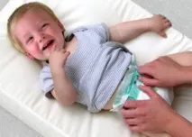 Як правильно міняти пелюшки міняти