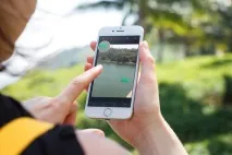 Як прибрати непотрібні об’єкти з фотографій на iPhone єкти