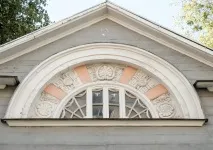 Як виглядає і реставрується один із найстаріших дерев’яних будинків Москви виглядає