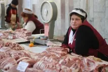 Картоплю та капусту купуйте в магазинах, а морква та цибуля дешевше на ринку капусту
