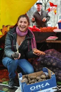Картоплю та капусту купуйте в магазинах, а морква та цибуля дешевше на ринку магазинах