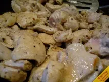 Куряче філе із зеленим горошком (покроковий рецепт з фото) зеленим