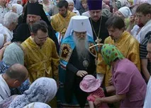 Митрополита Філарета відвезли до лікарні під час богослужіння богослужіння